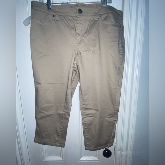 Lot of 4 dress pants Size 16 & 16P - Picture 12 of 16